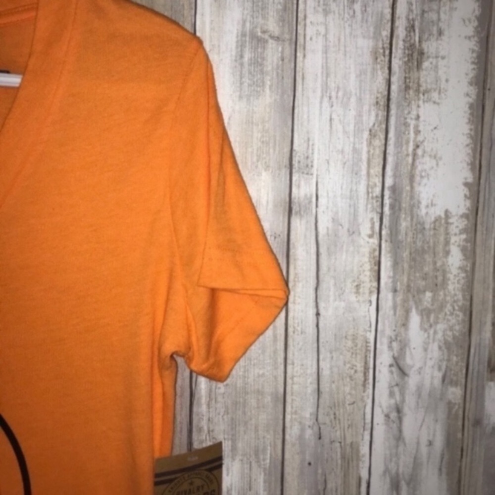 Tennessee Volunteers Women’s Medium Orange Tee NCAA Vols Shirt NWT V Neck - Picture 4 of 5